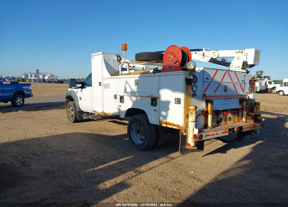 2011 FORD F-550 CHASSIS XL VIN: 1FDUF5HT4BEB78202