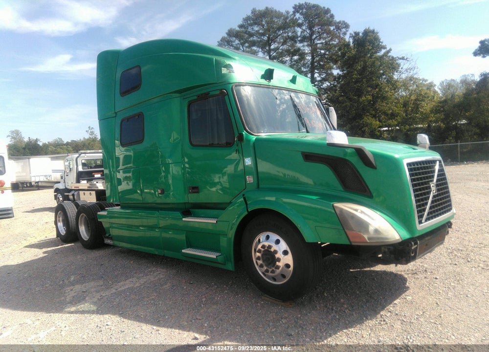 2015 VOLVO VN VNL VIN: 4V4NC9EH8FN915064