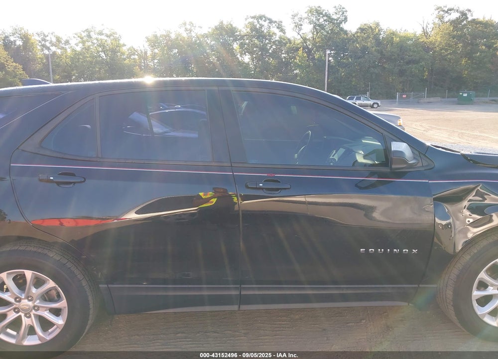 2018 CHEVROLET EQUINOX VIN: 2GNAXHEV5J6289640