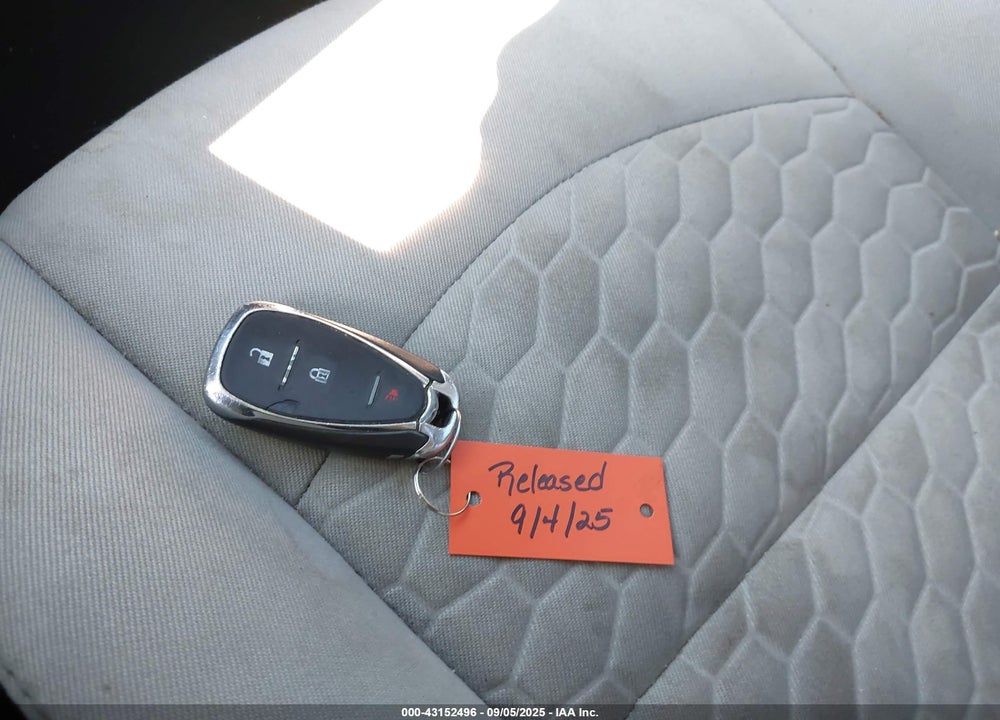 2018 CHEVROLET EQUINOX VIN: 2GNAXHEV5J6289640
