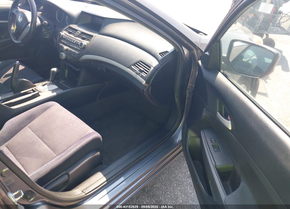 2011 HONDA ACCORD VIN: 1HGCP2F34BA094968