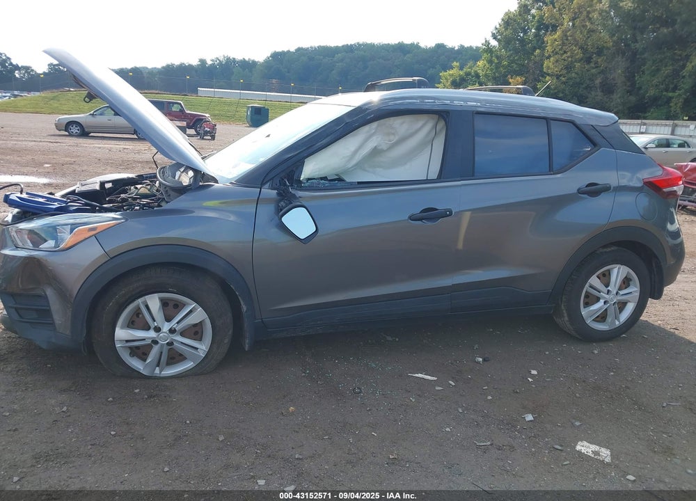 2018 NISSAN KICKS VIN: 3N1CP5CU3JL530670