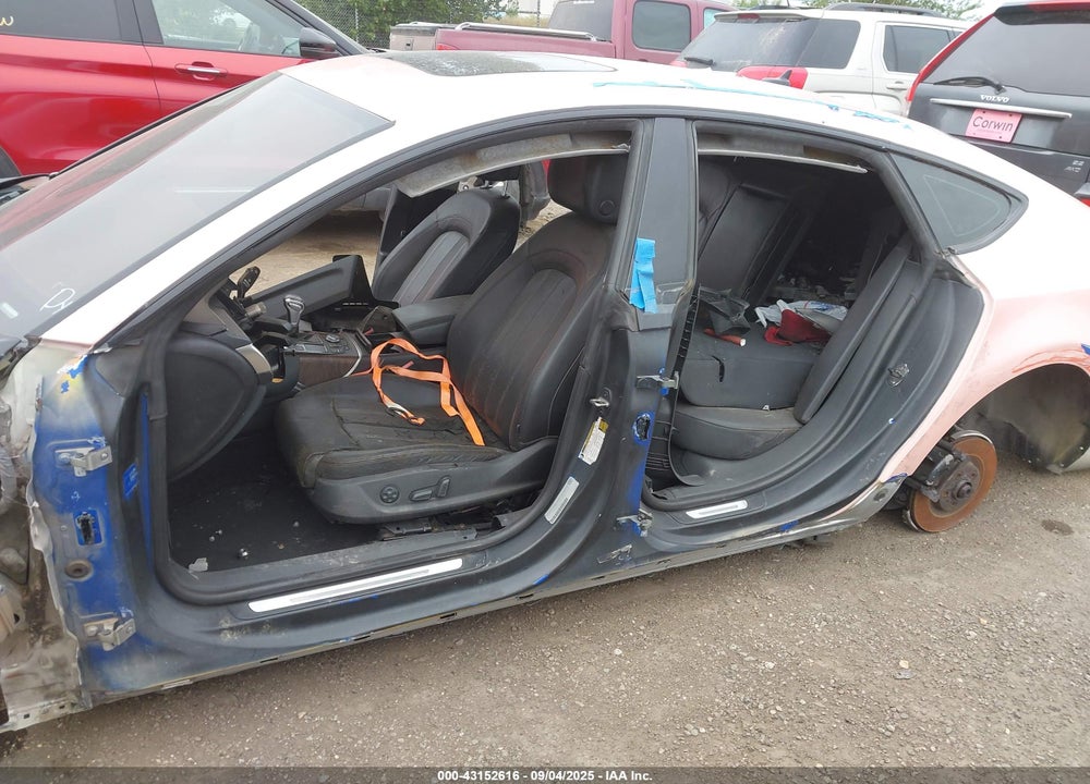 2012 AUDI A7 VIN: WAUSGAFC1CN001948