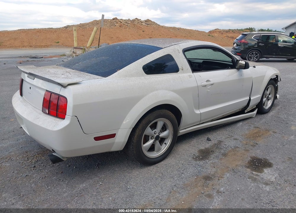 2009 FORD MUSTANG VIN: 1ZVHT80NX95113942