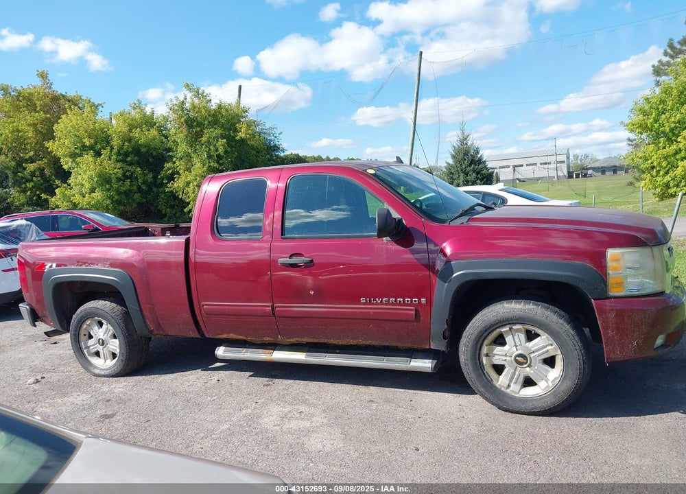 2009 CHEVROLET SILVERADO 1500 LT VIN: 1GCEK29J59Z100272