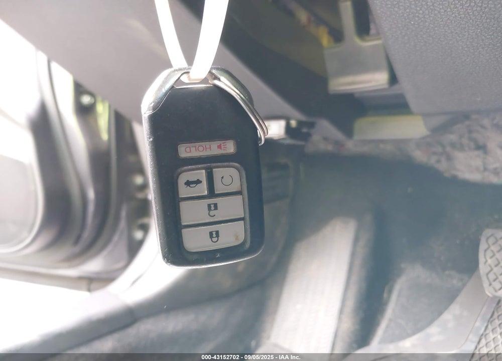 2017 HONDA CIVIC VIN: 2HGFC2F74HH559478