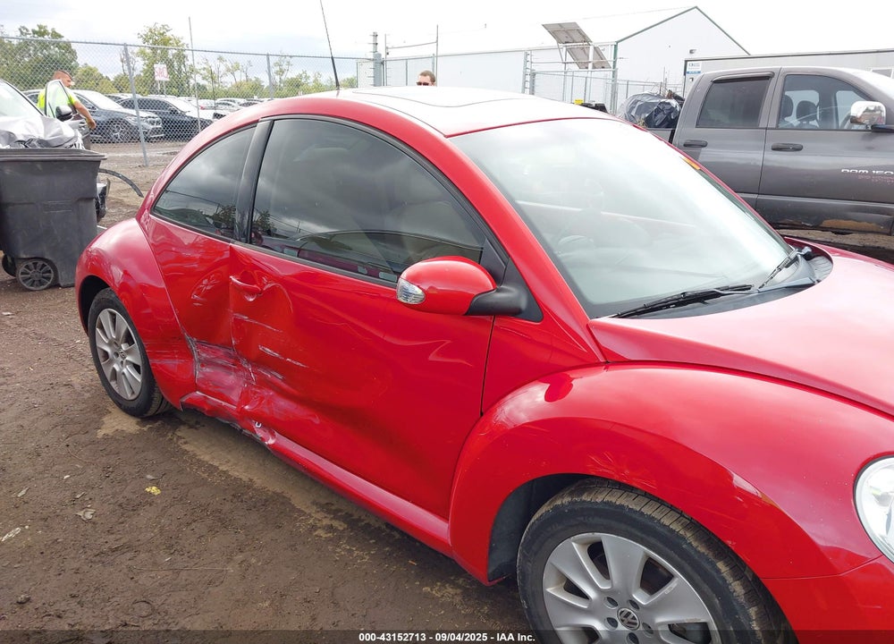 2008 VOLKSWAGEN NEW BEETLE S/SE VIN: 3VWRW31C98M526486