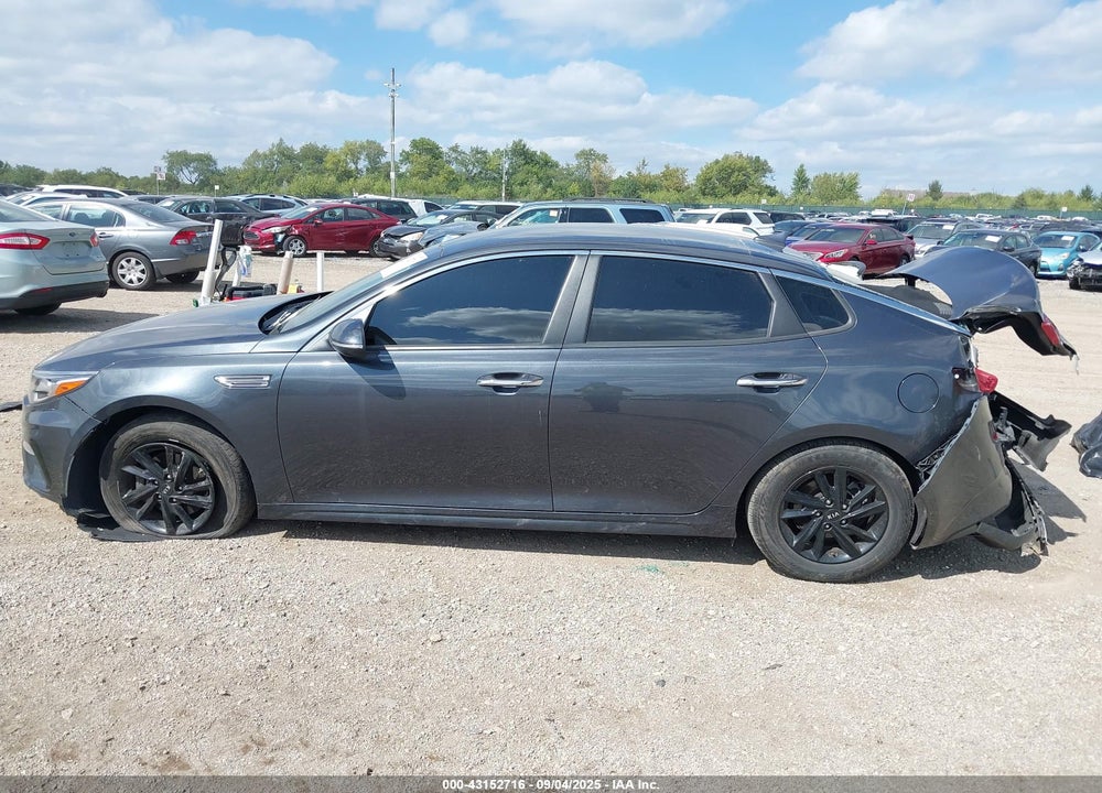 2020 KIA OPTIMA VIN: 5XXGT4L35LG412100