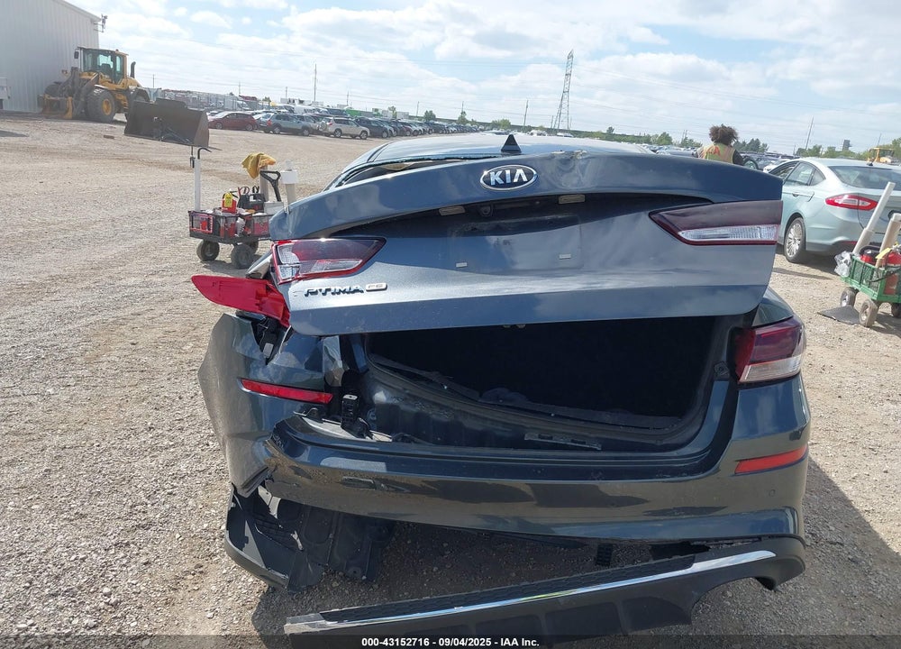 2020 KIA OPTIMA VIN: 5XXGT4L35LG412100