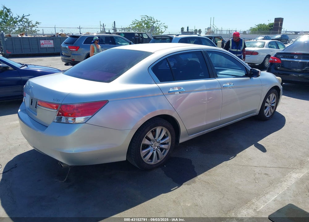 2012 HONDA ACCORD VIN: 1HGCP3F71CA002841