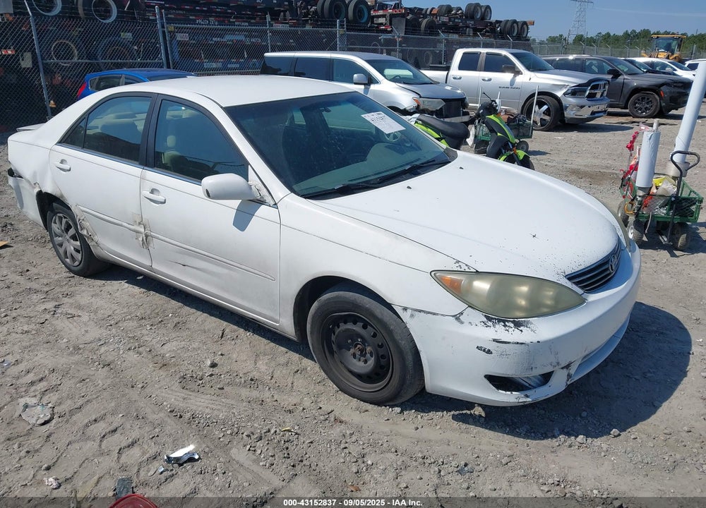 2005 TOYOTA CAMRY VIN: 4T1BE32K45U530462