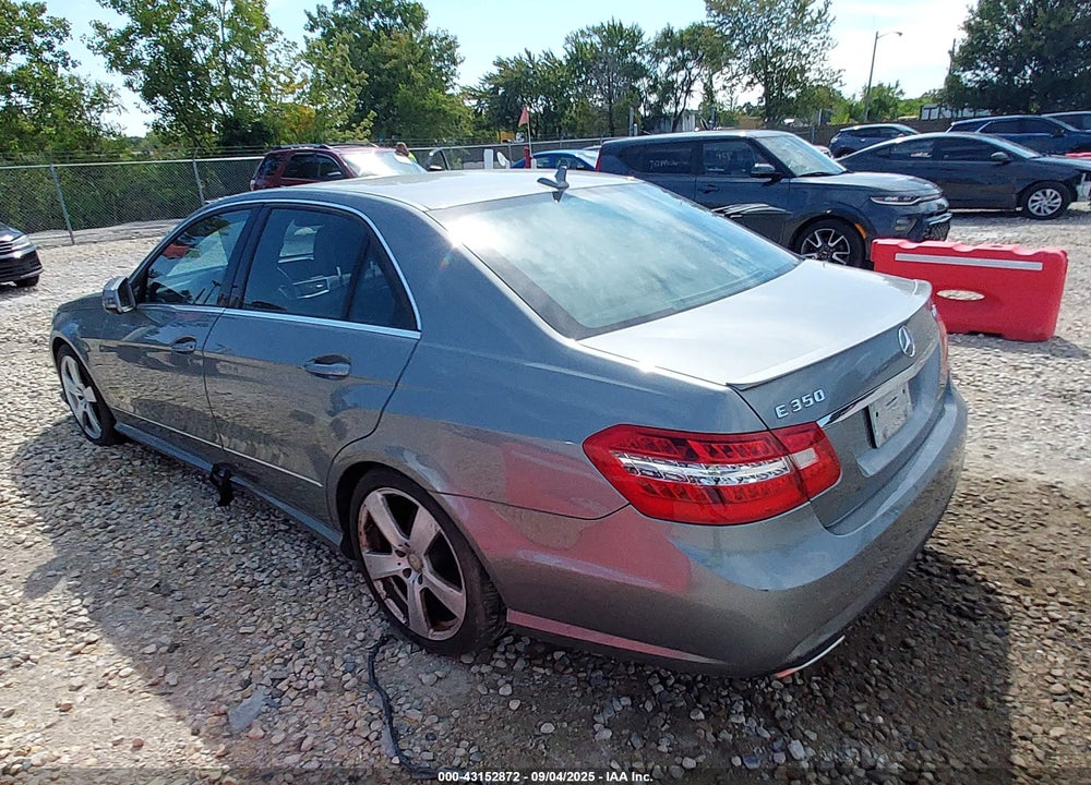 2011 MERCEDES-BENZ E-CLASS VIN: WDDHF8HB5BA431832