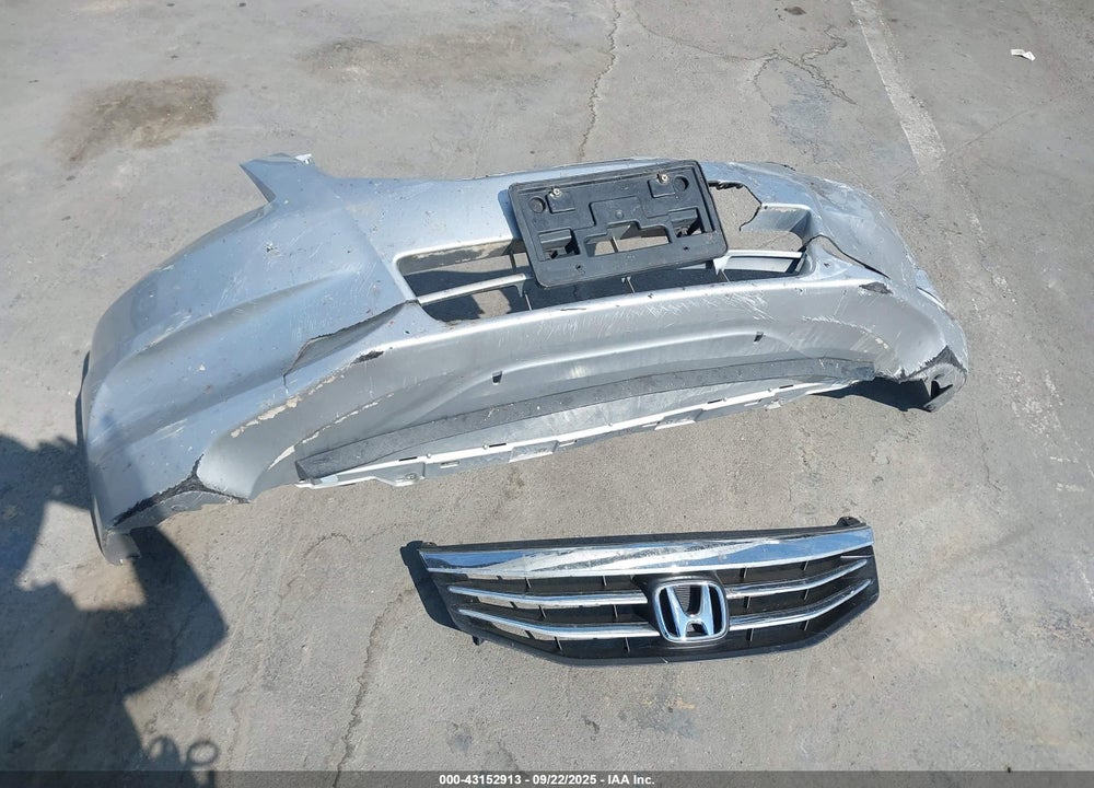 2012 HONDA ACCORD VIN: 1HGCP2F65CA019305