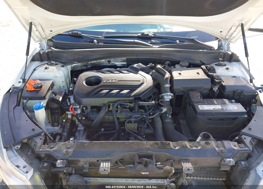 2019 KIA OPTIMA VIN: 5XXGV4L28KG335058