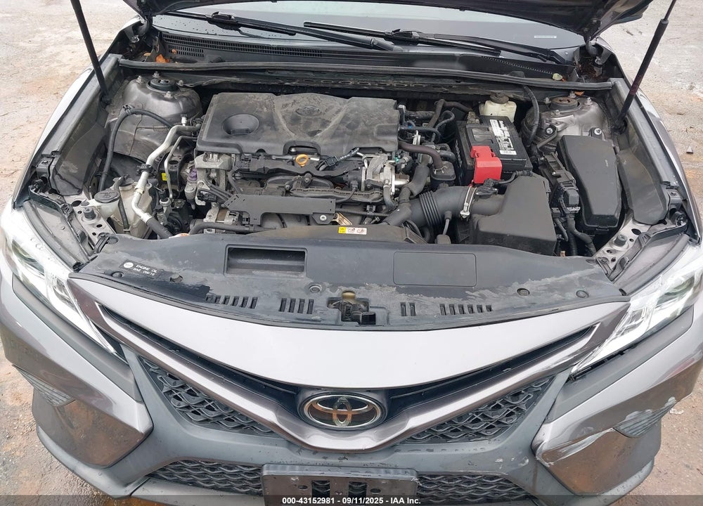 2018 TOYOTA CAMRY SE VIN: 4T1B11HK5JU072769