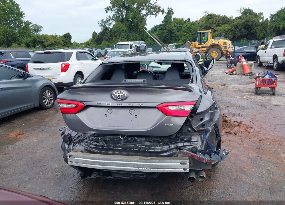 2018 TOYOTA CAMRY SE VIN: 4T1B11HK5JU072769