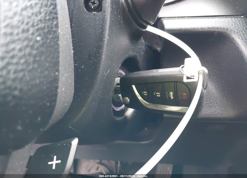 2018 TOYOTA CAMRY SE VIN: 4T1B11HK5JU072769
