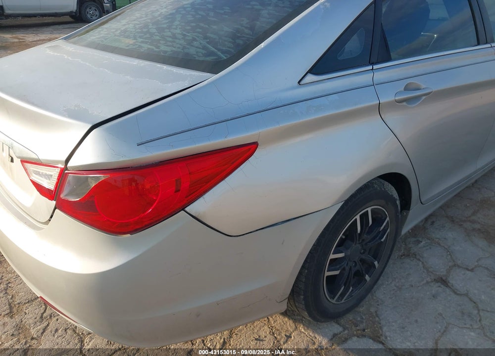 2012 HYUNDAI SONATA VIN: 5NPEB4AC9CH442041