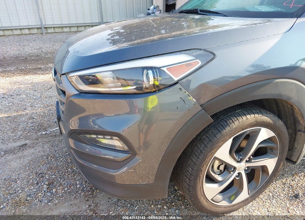 2016 HYUNDAI TUCSON VIN: KM8J33A2XGU142271