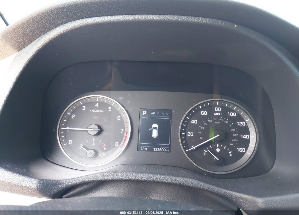 2016 HYUNDAI TUCSON VIN: KM8J33A2XGU142271