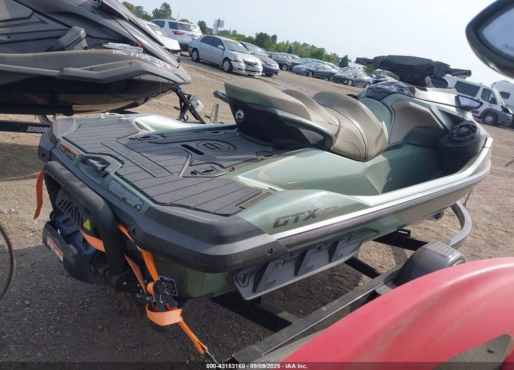 2022 SEADOO GTX-300 LIMITED VIN: 00000YDV70539C222