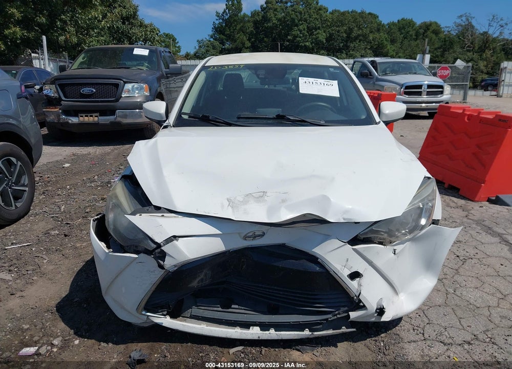 2016 SCION IA VIN: 3MYDLBZV7GY132127