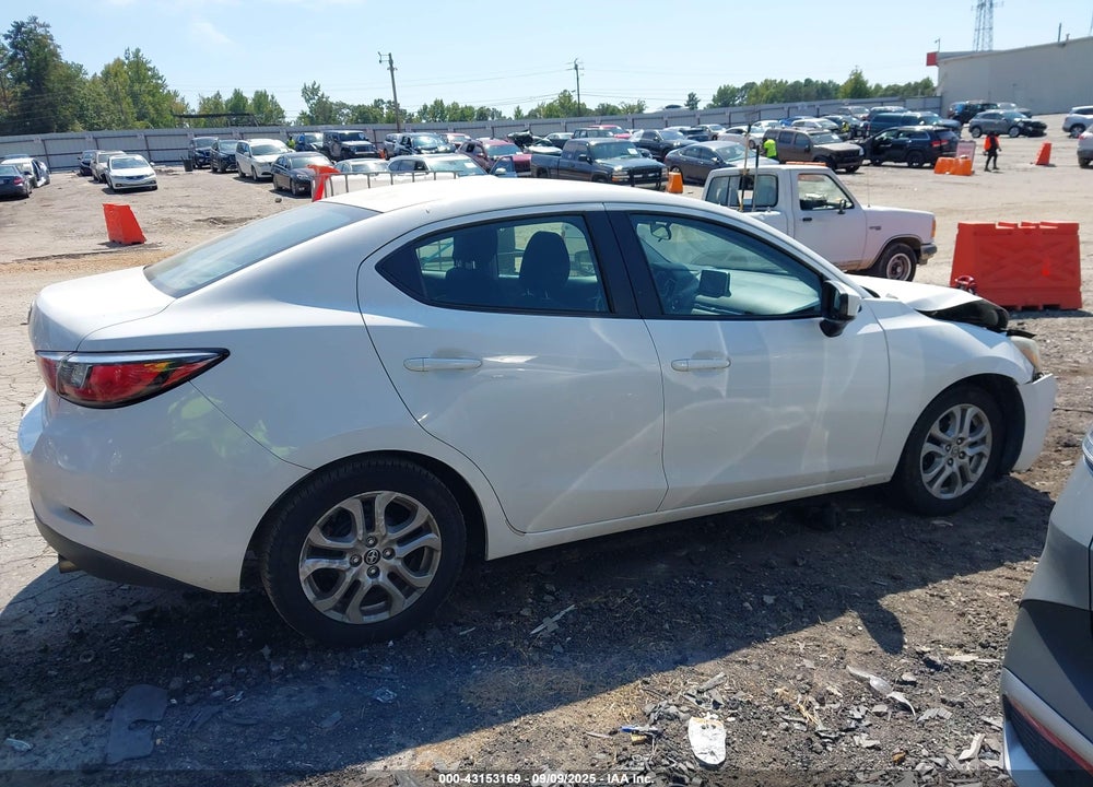 2016 SCION IA VIN: 3MYDLBZV7GY132127