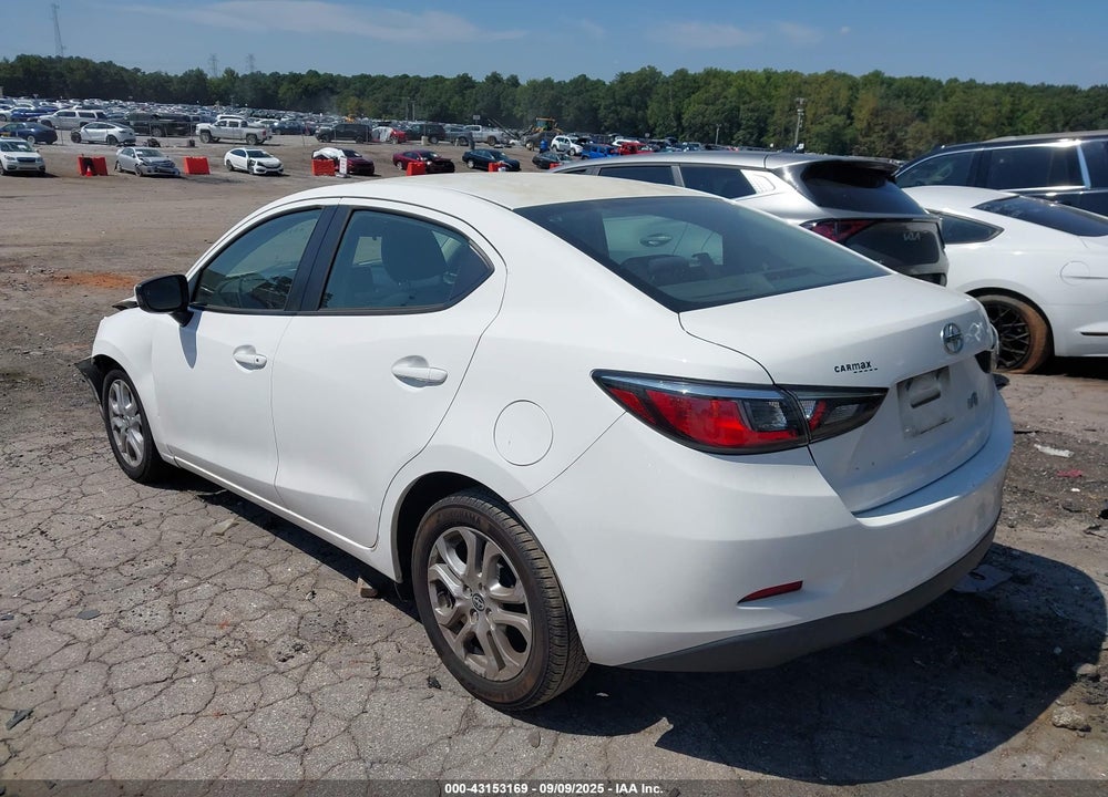 2016 SCION IA VIN: 3MYDLBZV7GY132127