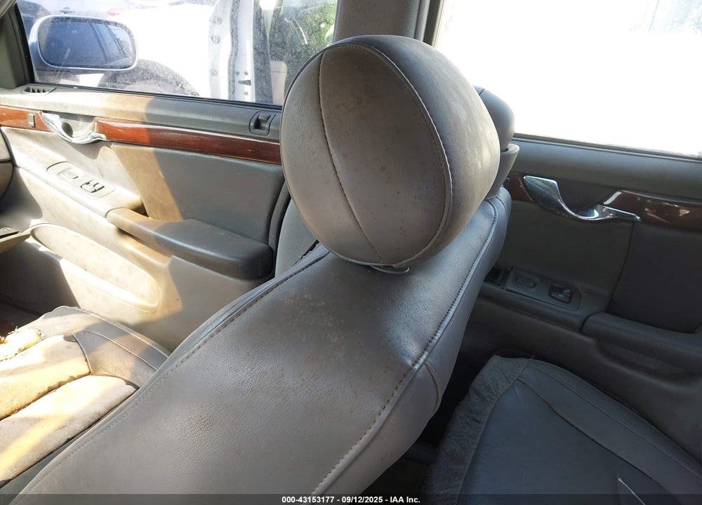 2004 CADILLAC DEVILLE DTS VIN: 1G6KF57904U210351