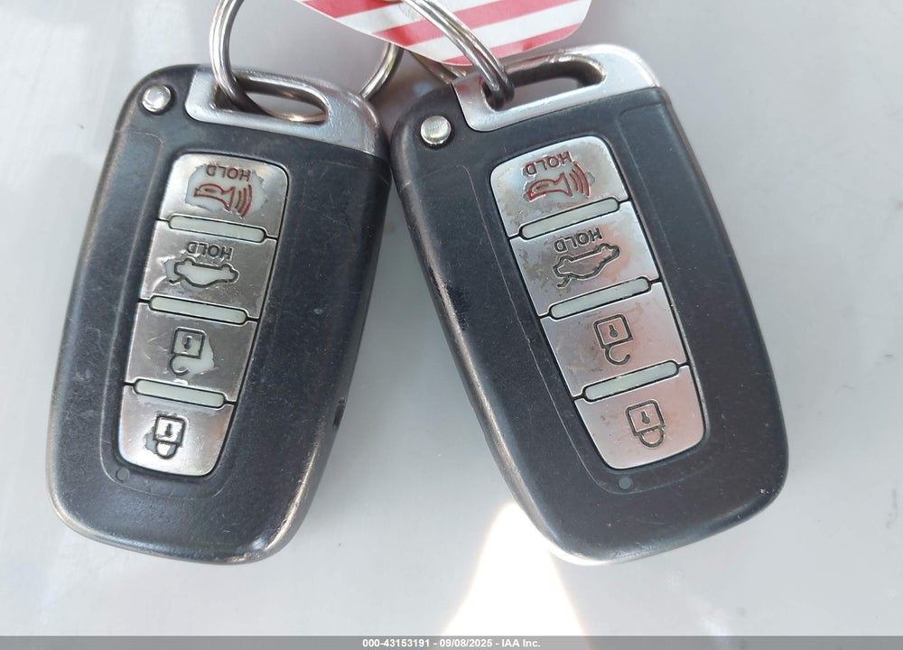 2013 HYUNDAI ELANTRA VIN: KMHDH4AE3DU572606