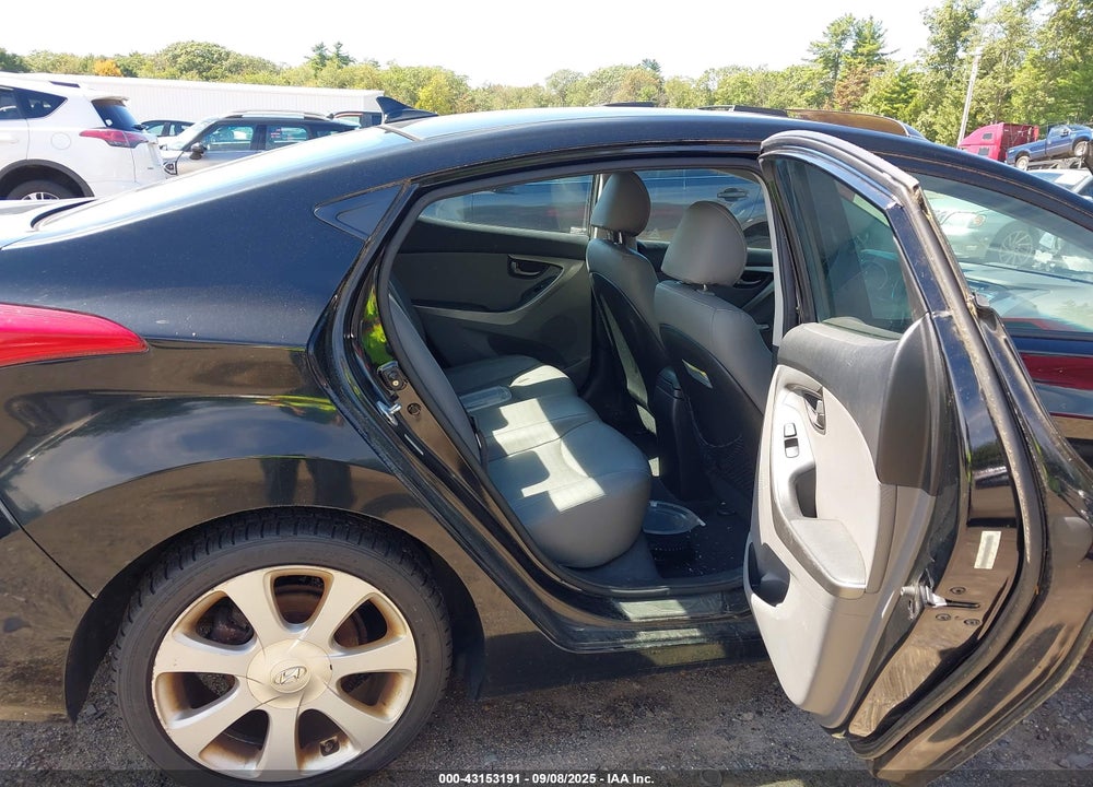 2013 HYUNDAI ELANTRA VIN: KMHDH4AE3DU572606