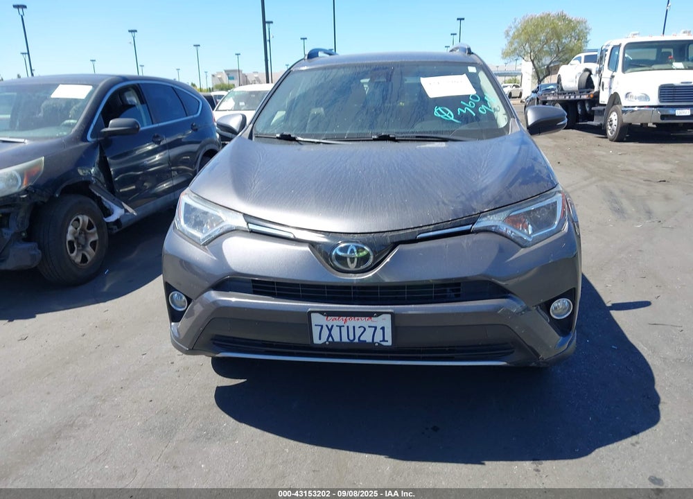 2017 TOYOTA RAV4 XLE VIN: JTMWFREV9HJ125280