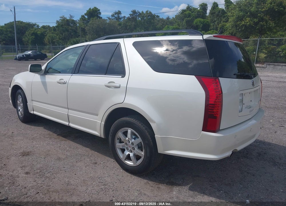 2007 CADILLAC SRX VIN: 1GYEE637270186583