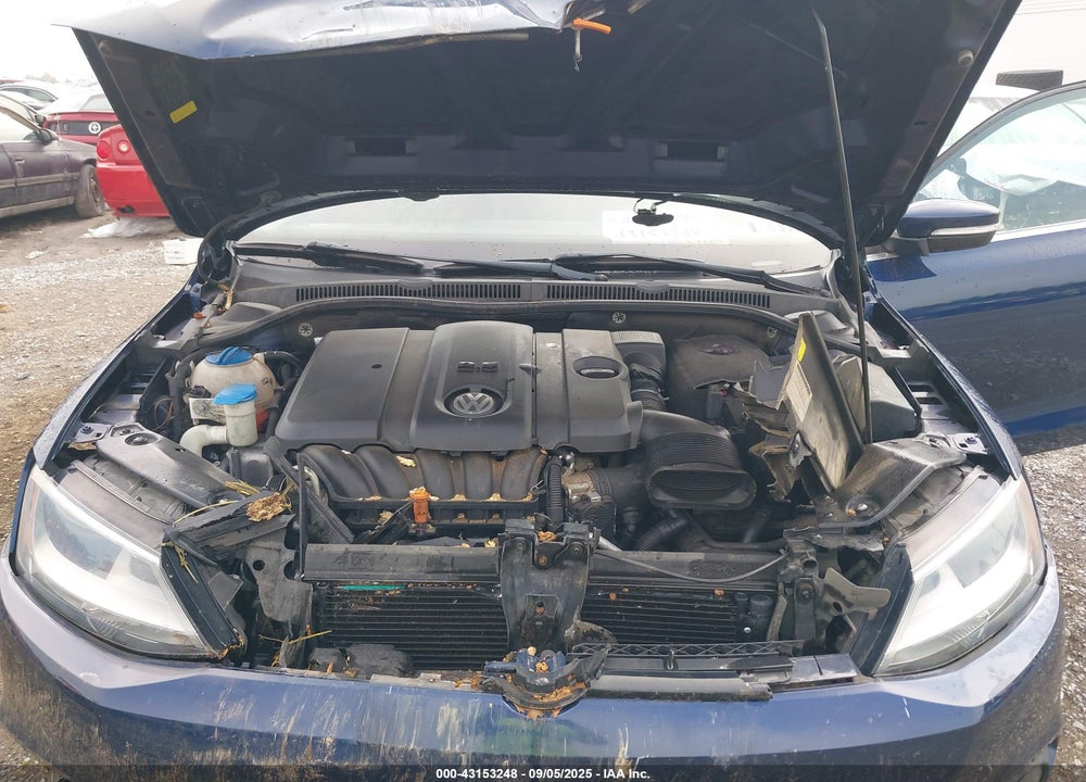 2011 VOLKSWAGEN JETTA VIN: 3VWLZ7AJ5BM345041