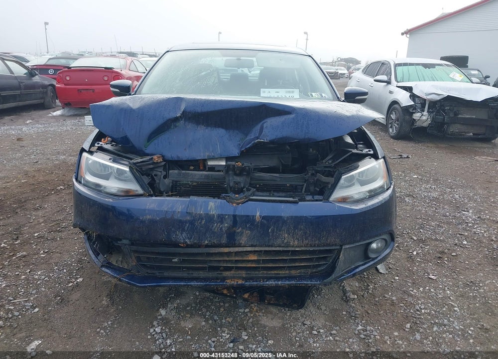 2011 VOLKSWAGEN JETTA VIN: 3VWLZ7AJ5BM345041