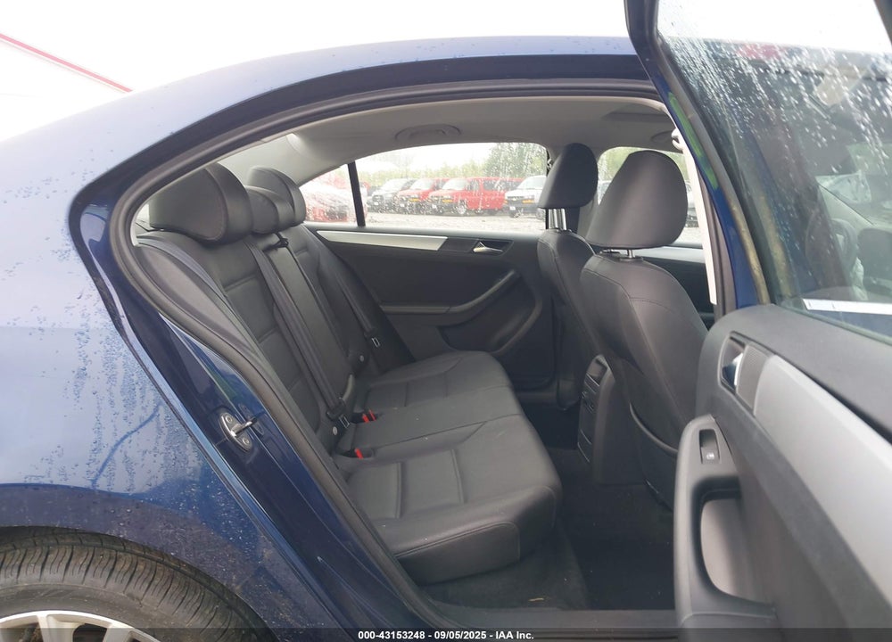 2011 VOLKSWAGEN JETTA VIN: 3VWLZ7AJ5BM345041