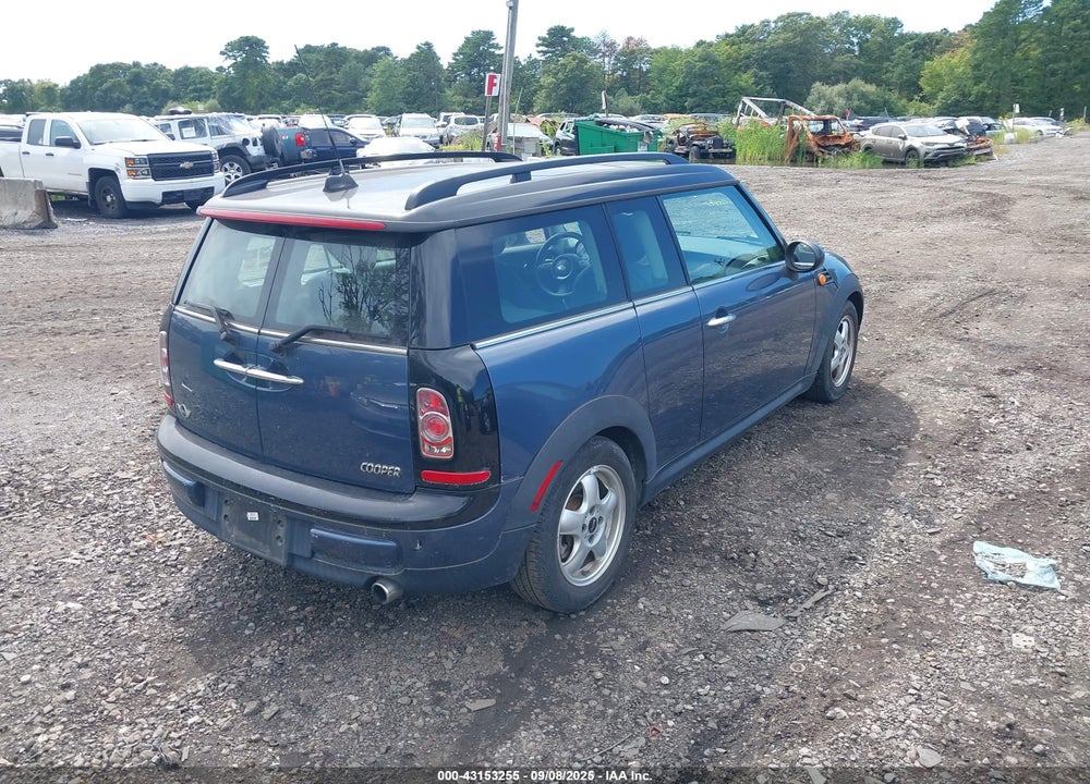 2011 MINI COOPER CLUBMAN VIN: WMWZF3C52BT188257