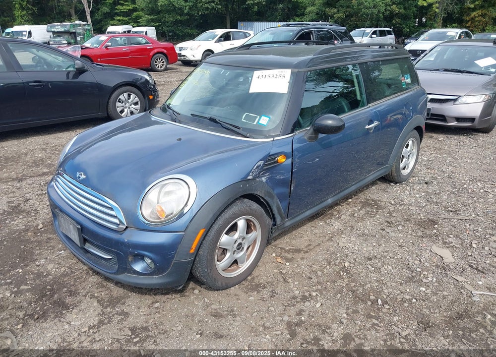 2011 MINI COOPER CLUBMAN VIN: WMWZF3C52BT188257