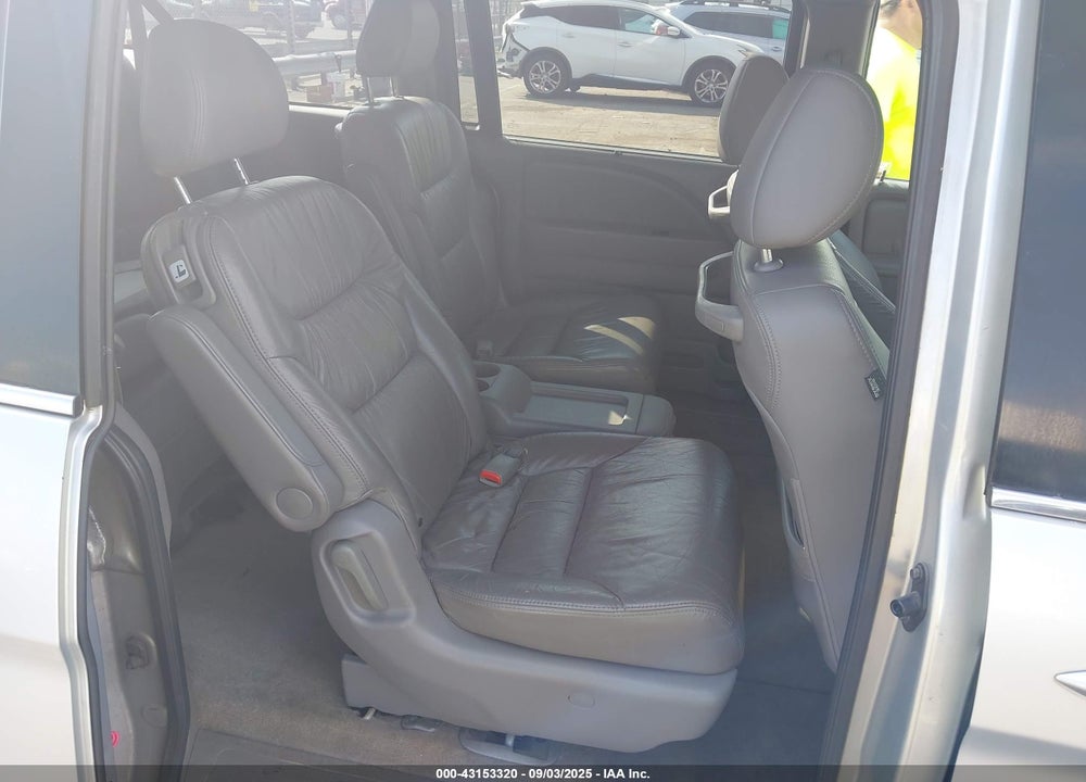 2010 HONDA ODYSSEY EX-L VIN: 5FNRL3H67AB067142