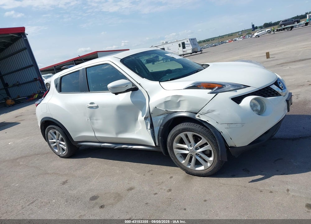 2015 NISSAN JUKE VIN: JN8AF5MV4FT561397