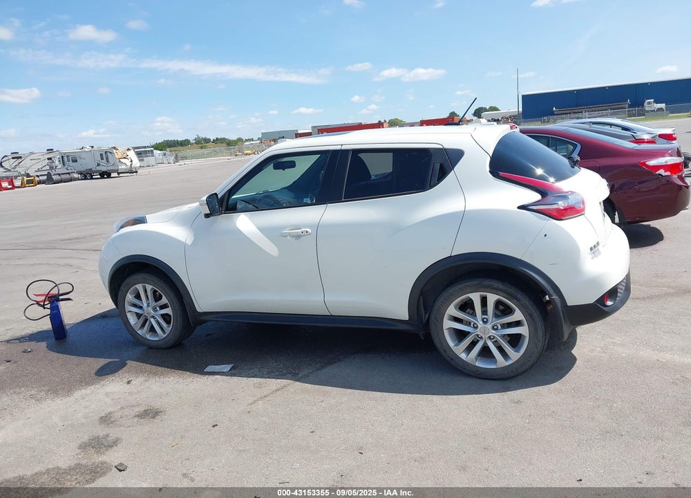 2015 NISSAN JUKE VIN: JN8AF5MV4FT561397