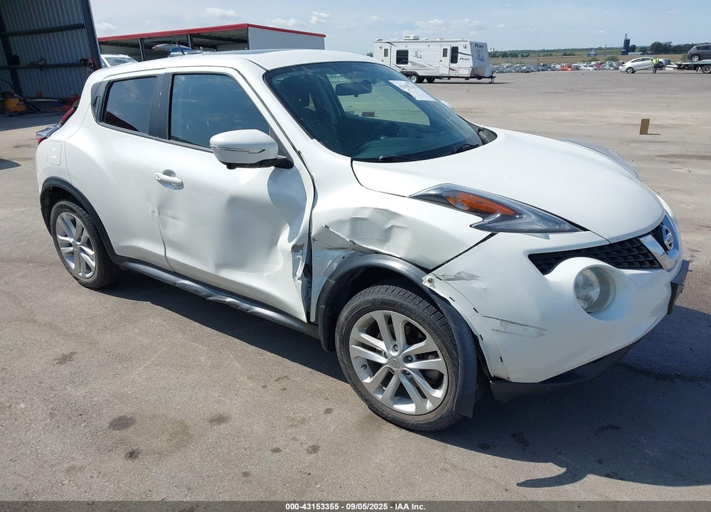 2015 NISSAN JUKE VIN: JN8AF5MV4FT561397