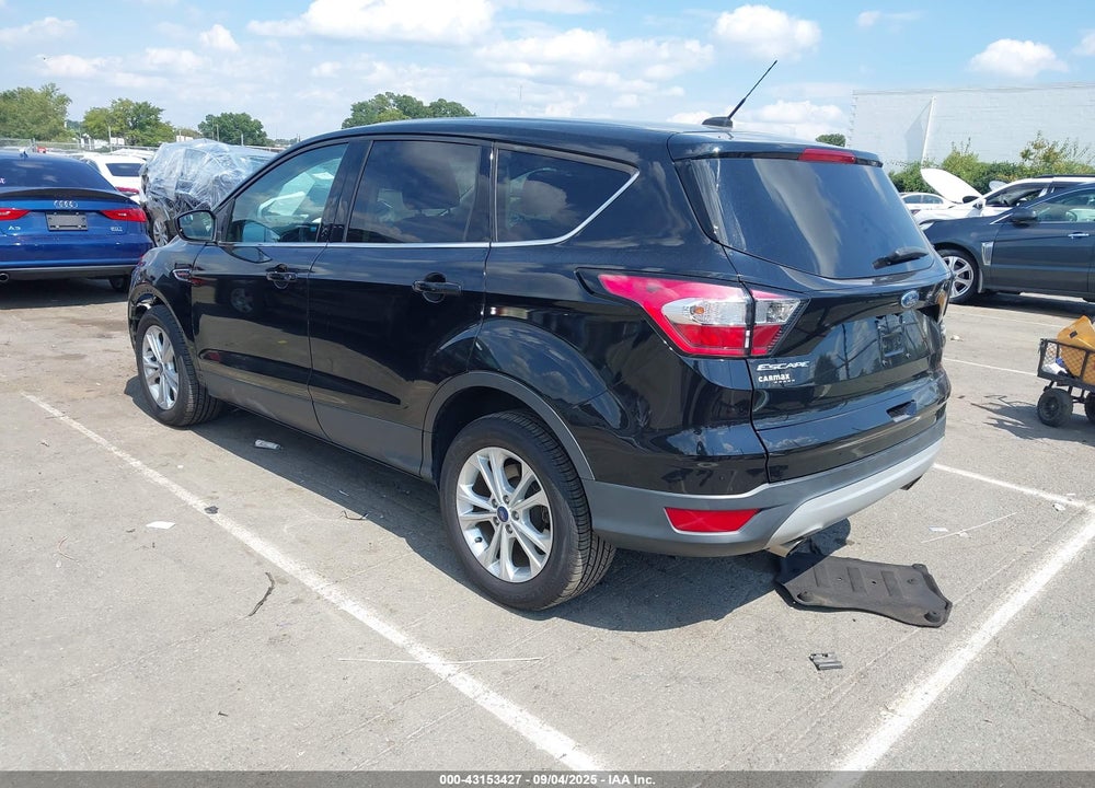 2017 FORD ESCAPE SE VIN: 1FMCU0GD3HUD51270