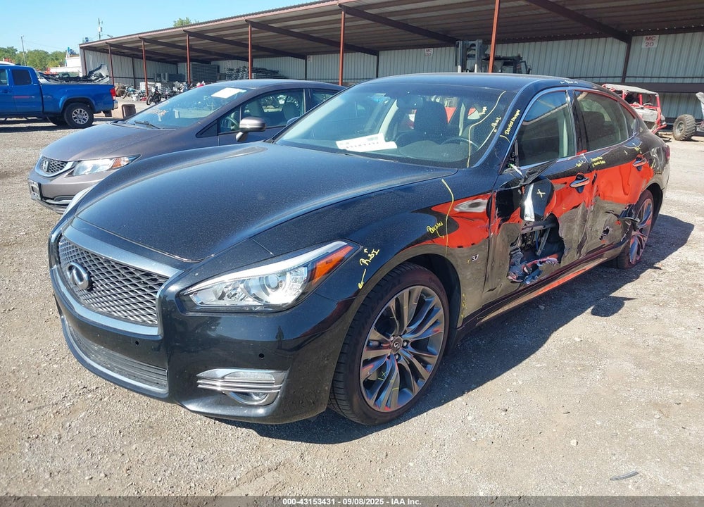 2017 INFINITI Q70 VIN: JN1BY1PR1HM210707