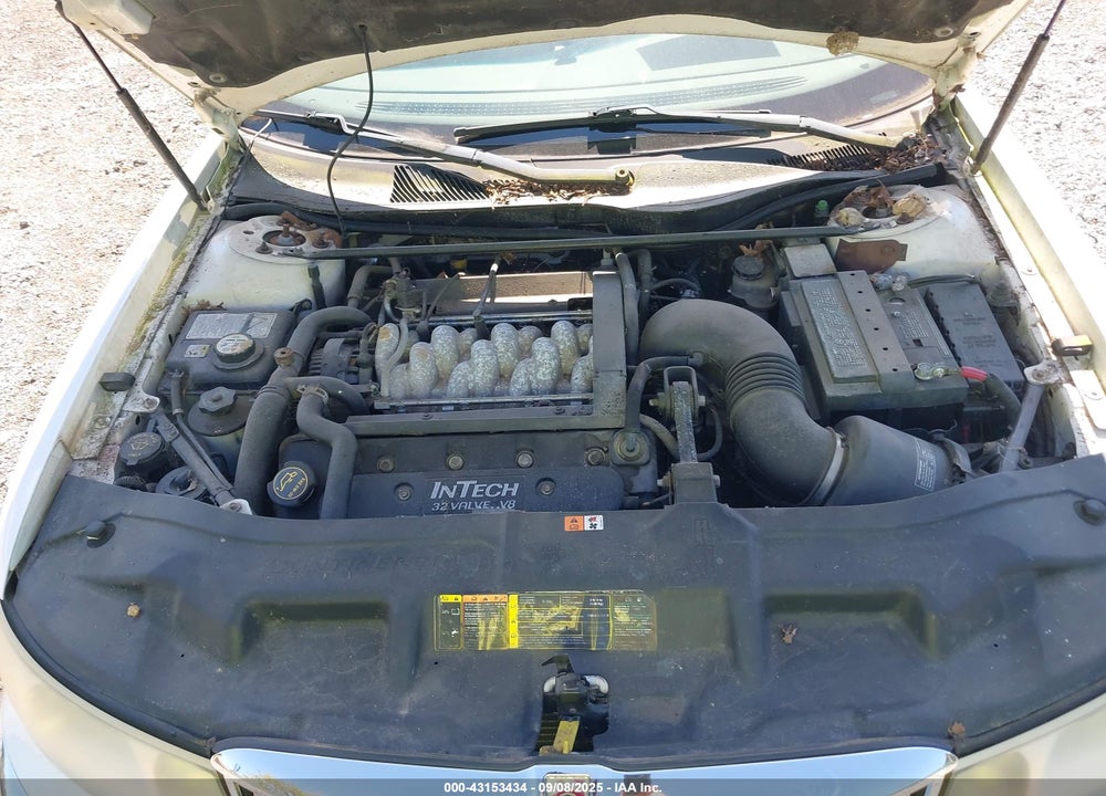 2002 LINCOLN CONTINENTAL VIN: 1LNHM97V52Y600008