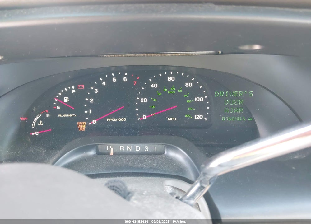 2002 LINCOLN CONTINENTAL VIN: 1LNHM97V52Y600008