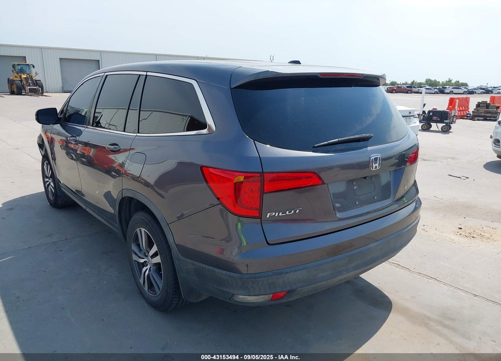 2018 HONDA PILOT VIN: 5FNYF5H64JB015238
