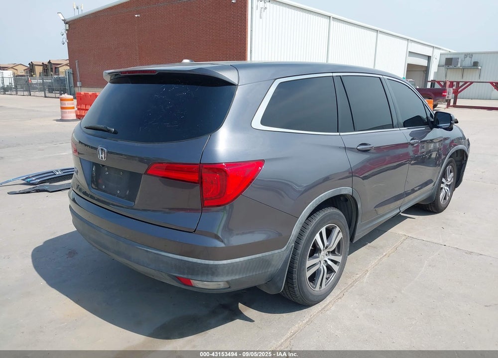 2018 HONDA PILOT VIN: 5FNYF5H64JB015238