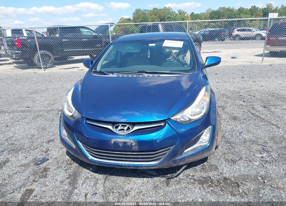 2016 HYUNDAI ELANTRA VIN: 5NPDH4AE9GH705274