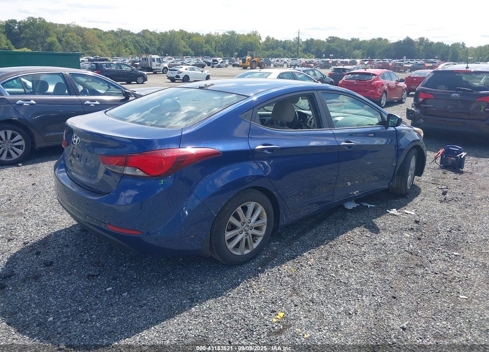 2016 HYUNDAI ELANTRA VIN: 5NPDH4AE9GH705274